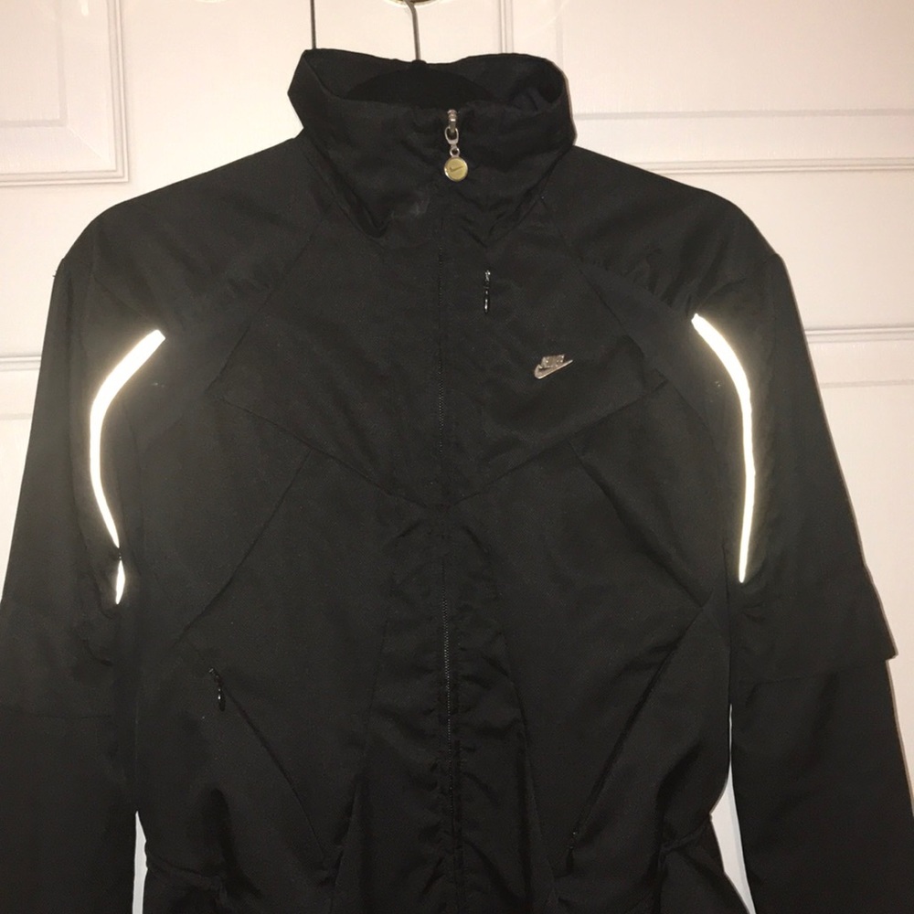 NWOT nike windbreaker